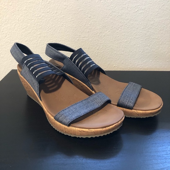 skechers luxe foam wedge sandals